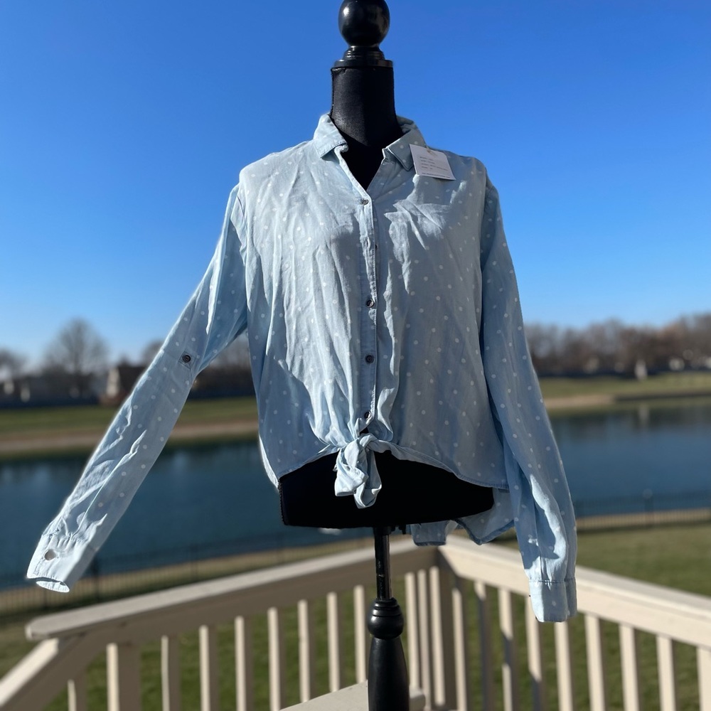 blue and white poka dot button down by beachlunchlounge with tag